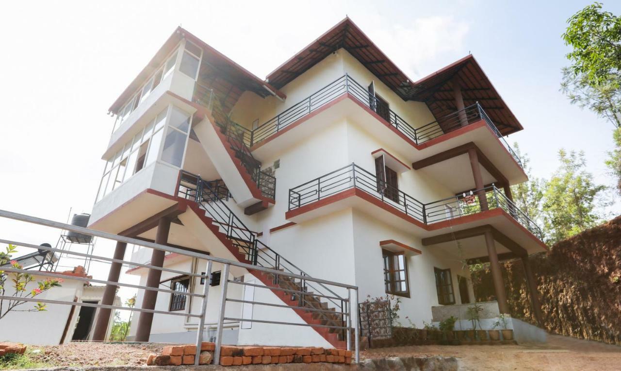 Daisey Dee Homestay Madikeri Eksteriør bilde